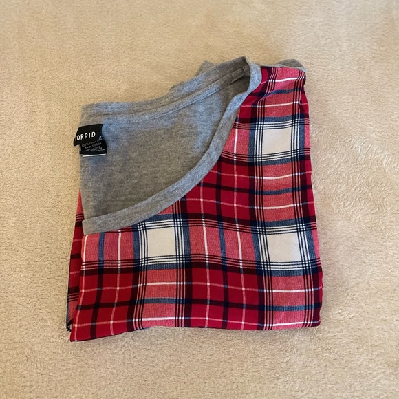 Torrid Plaid Lightweight Top - Size 1X - Picture 10 of 11
